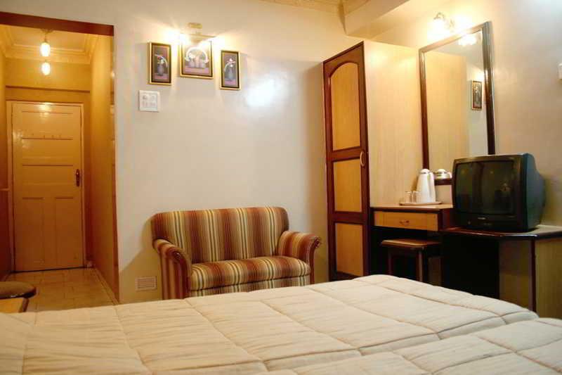 Hotel Manama Mumbai Dış mekan fotoğraf