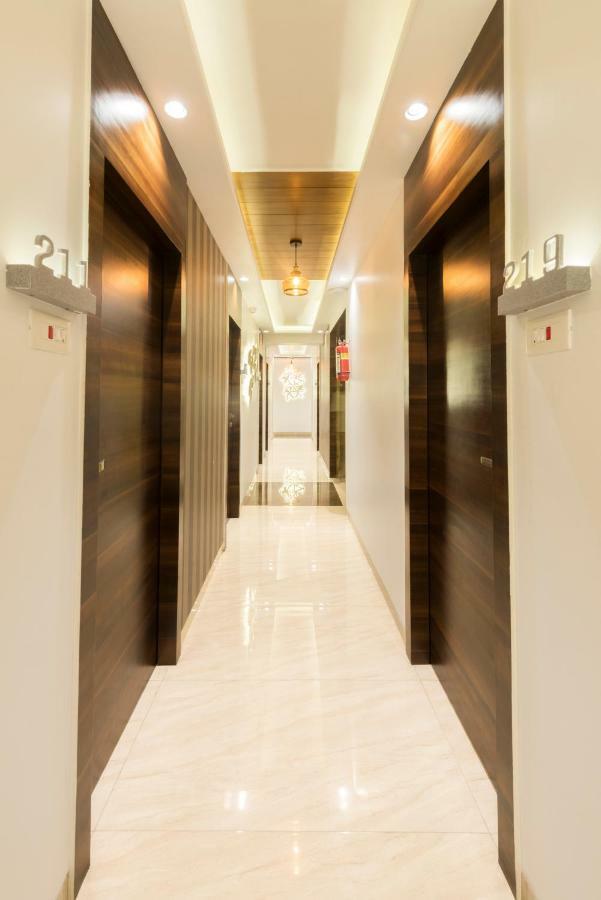Hotel Manama Mumbai Dış mekan fotoğraf
