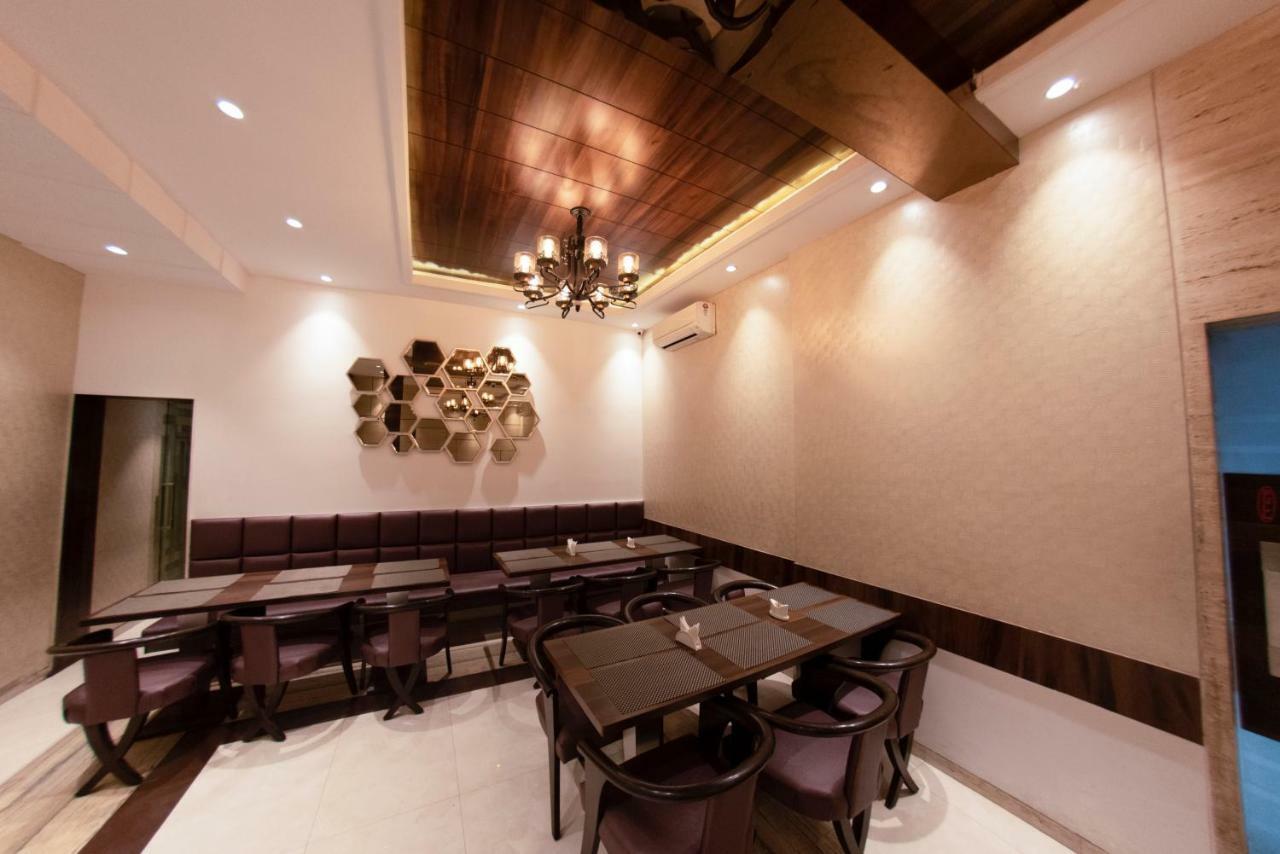 Hotel Manama Mumbai Dış mekan fotoğraf