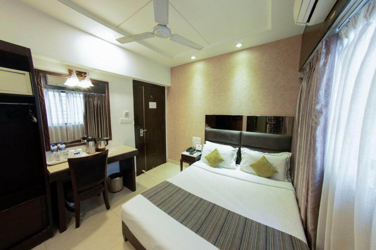 Hotel Manama Mumbai Dış mekan fotoğraf