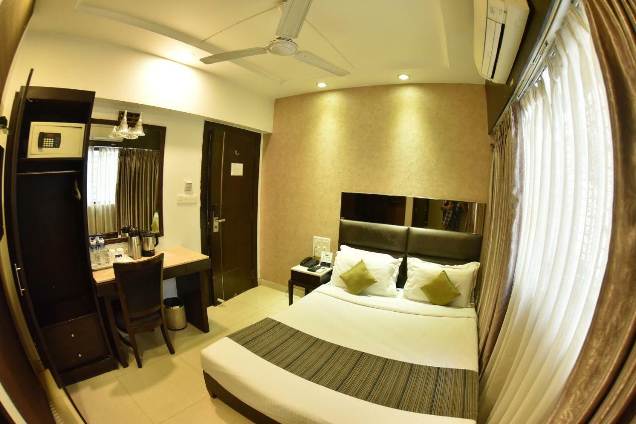 Hotel Manama Mumbai Dış mekan fotoğraf