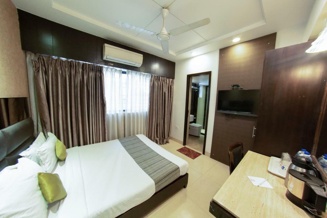 Hotel Manama Mumbai Dış mekan fotoğraf